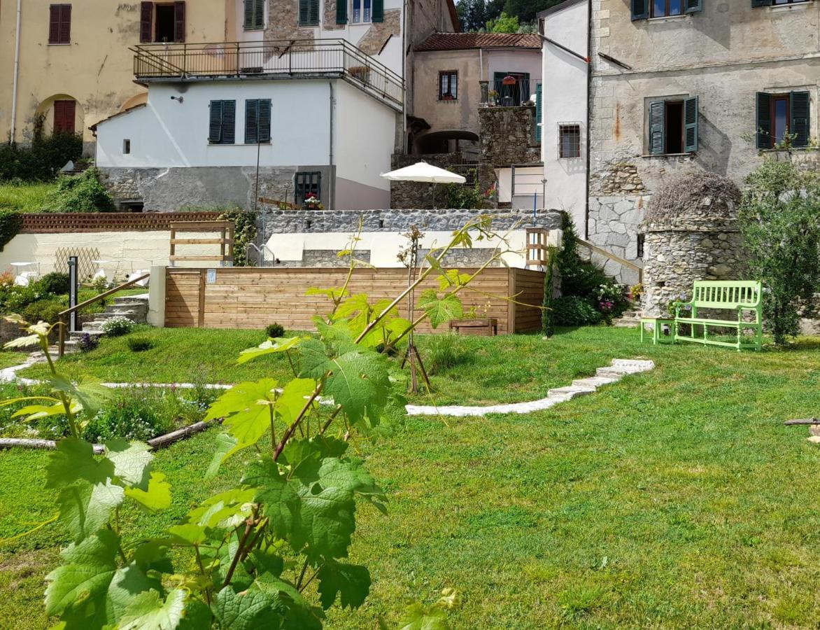 Monti Guesthouse Monti di Licciana Nardi Esterno foto